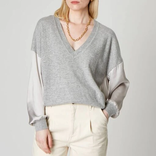 Grey V- Neck Cashmere Blend Woven Jumper